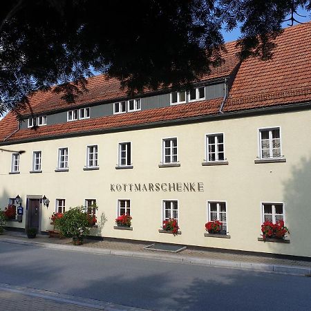 Kottmarschenke - Gaestezimmer Und Ferienwohnung Am Kottmar Exterior foto